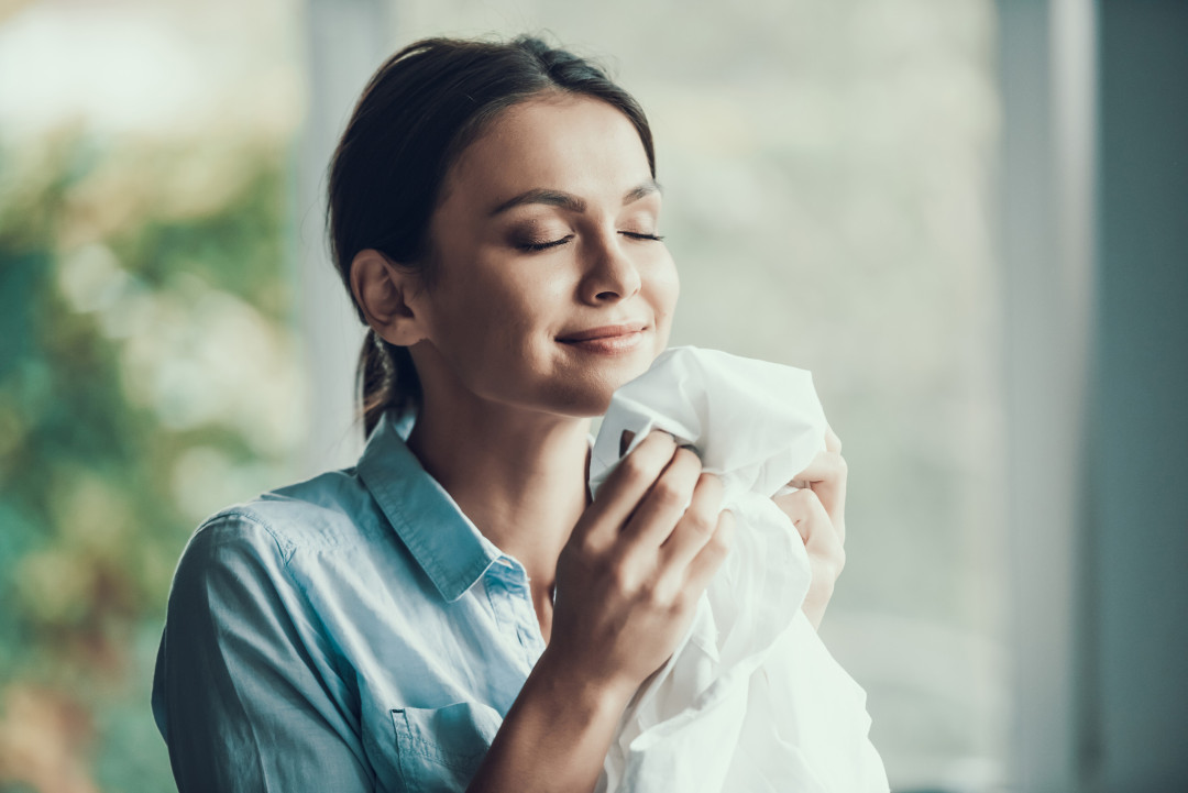 Things women secretly do but never admit to