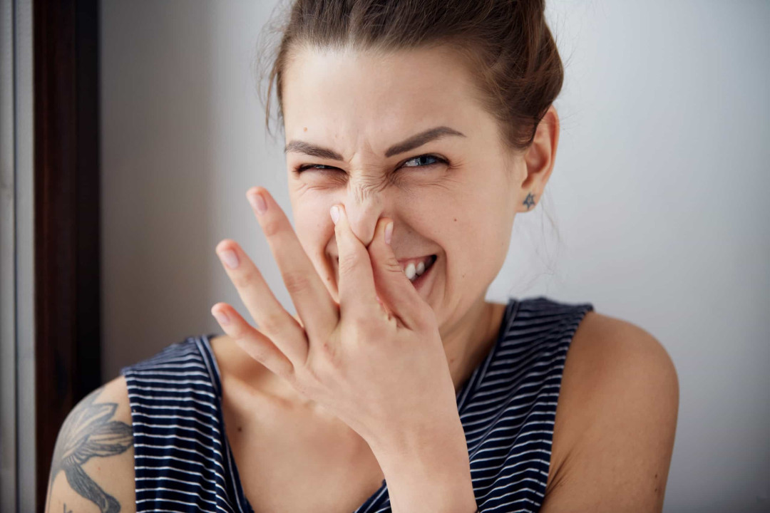 Things women secretly do but never admit to